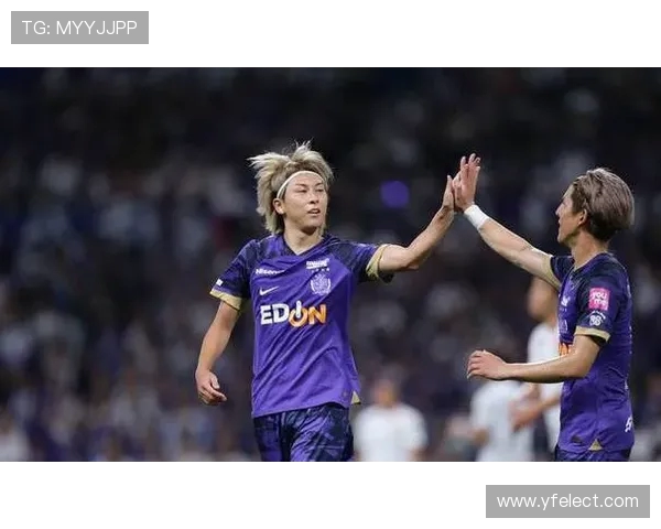 谷晃生多次神勇扑救力保球门广岛三箭半场与町田泽维亚互交白卷